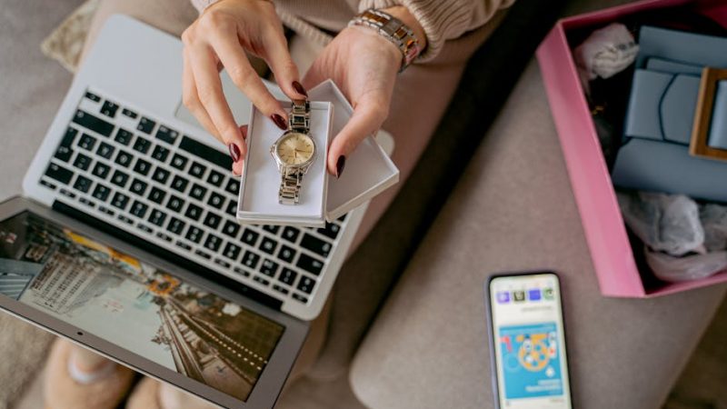 Какой сделать подарок школе