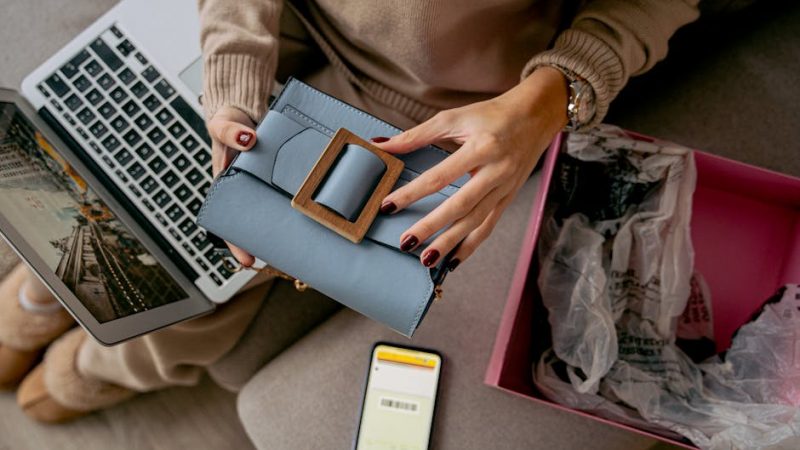 Какой подарок подарить другу