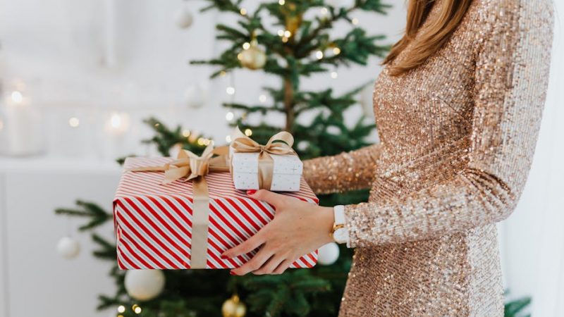 Выбери подарок 3