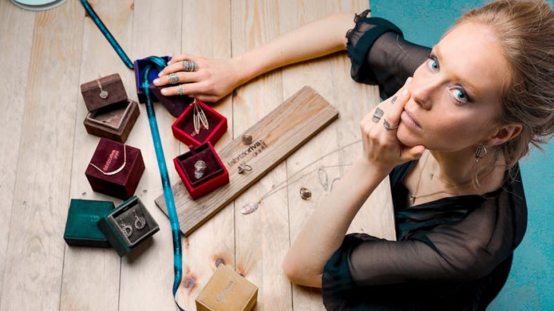 Какой нибудь красивый подарок