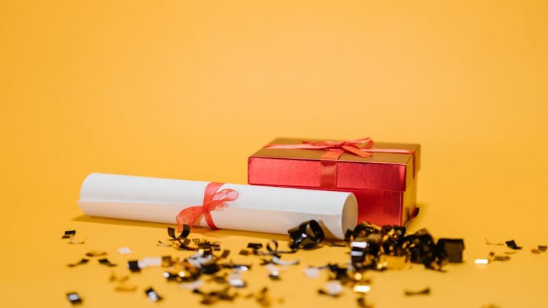 Какой дешевый подарок можно