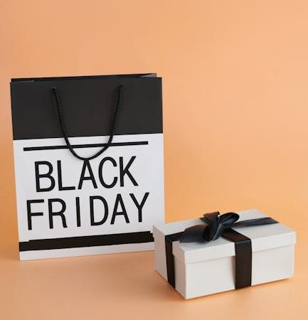 Какой подарок можно купить женщине