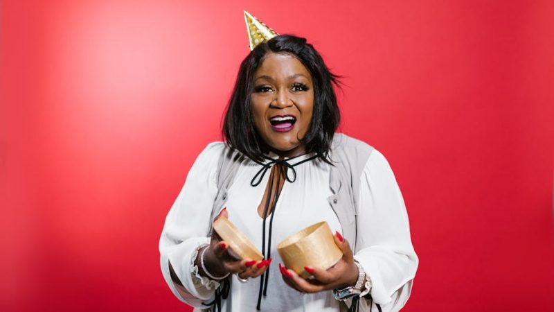 Какой подарок подарить однокласснику