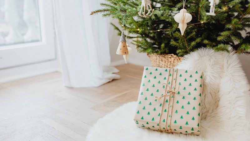 Купить подарок мужчине на день рождения недорого