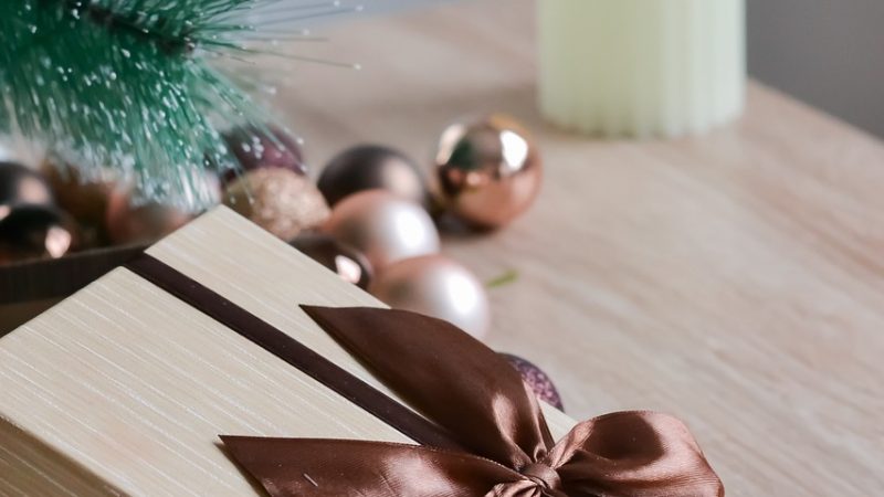 300 подарков