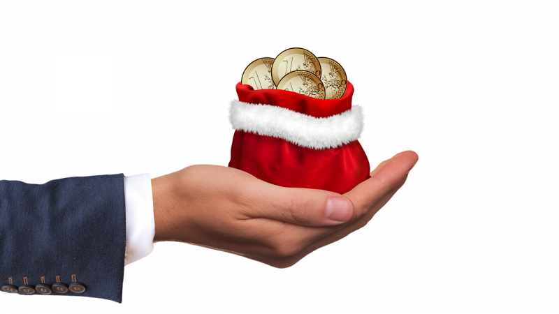 Какой подарок девочке 14 лет